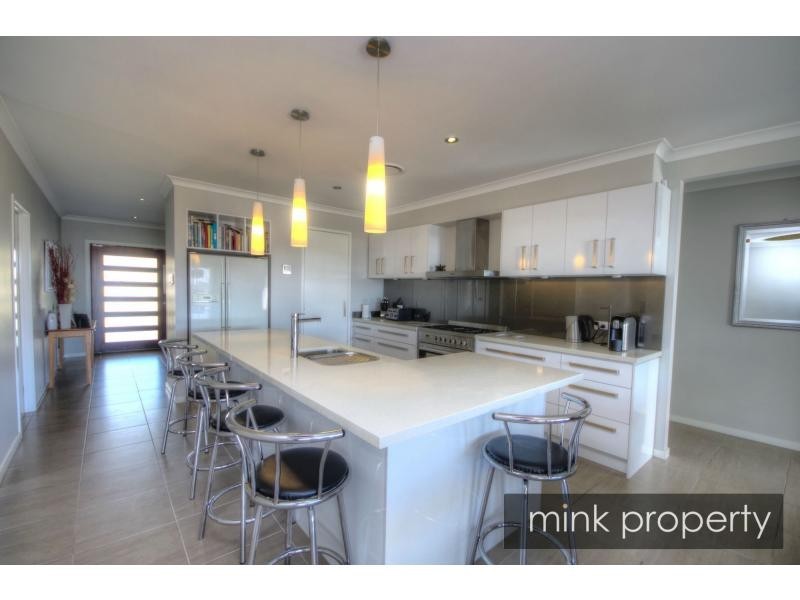 16 Tibouchina Street, Brightwater, Mountain Creek QLD 4557