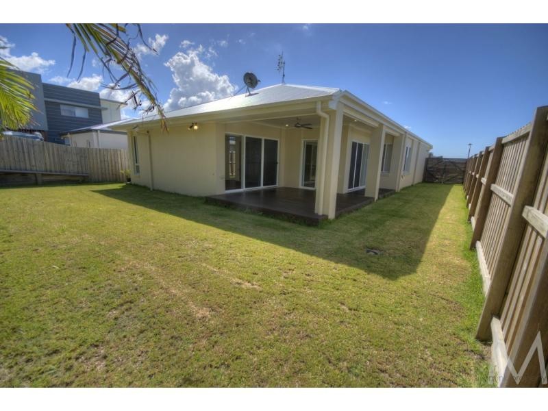 29 MYRTLE Place, BRIGHTWATER, Mountain Creek QLD 4557