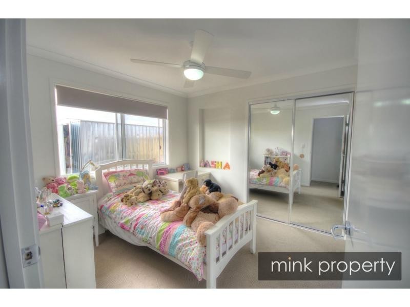 31 Mackerel Street, BRIGHTWATER, Mountain Creek QLD 4557