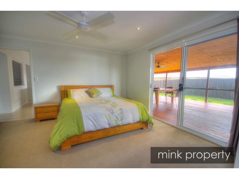 31 Mackerel Street, BRIGHTWATER, Mountain Creek QLD 4557