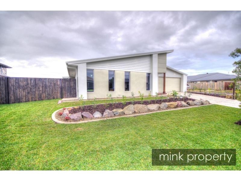 31 Mackerel Street, BRIGHTWATER, Mountain Creek QLD 4557