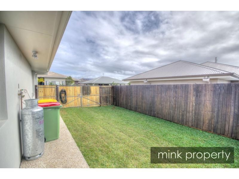 31 Mackerel Street, BRIGHTWATER, Mountain Creek QLD 4557
