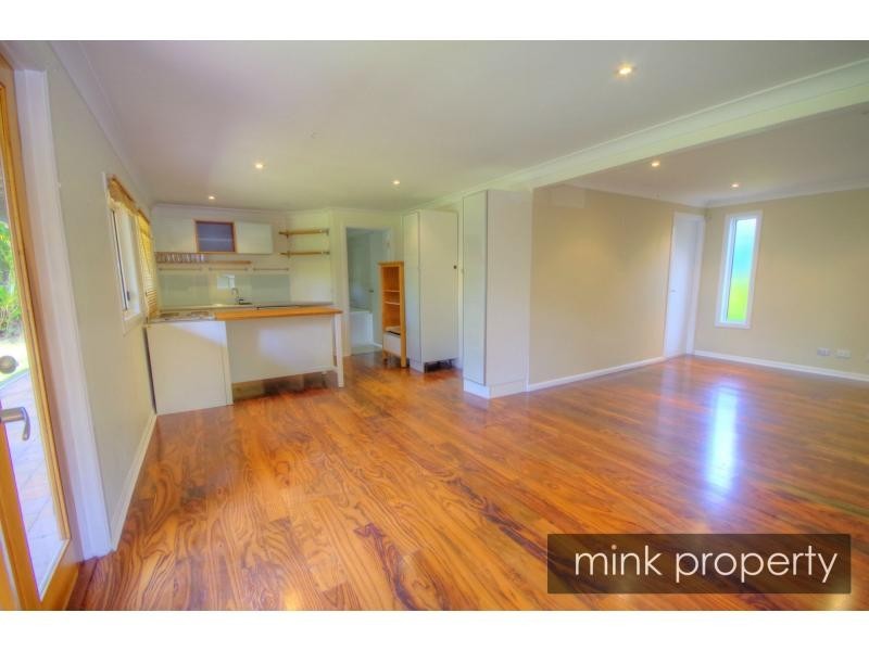 9 Nungo Street, Pacific Paradise QLD 4564