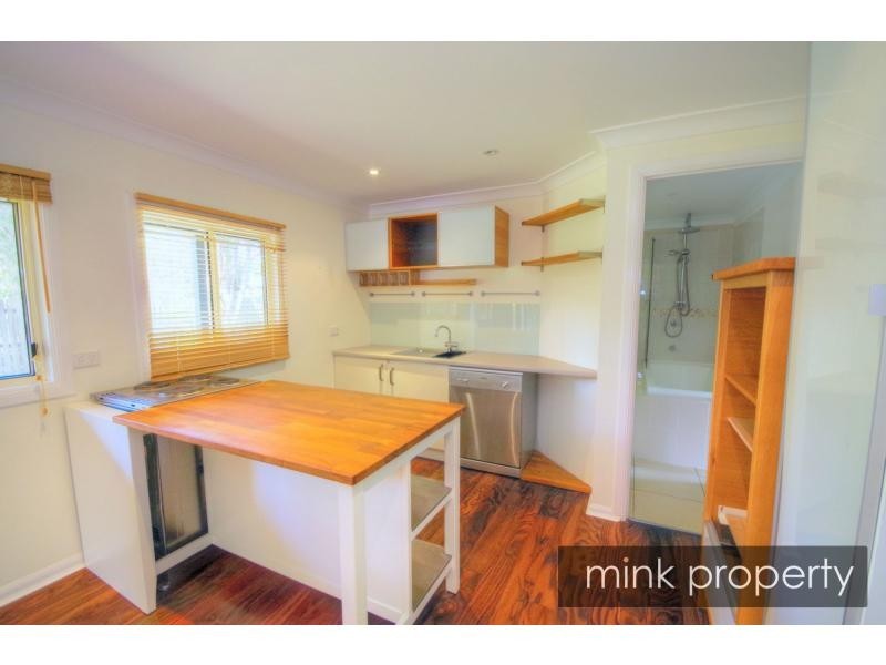 9 Nungo Street, Pacific Paradise QLD 4564