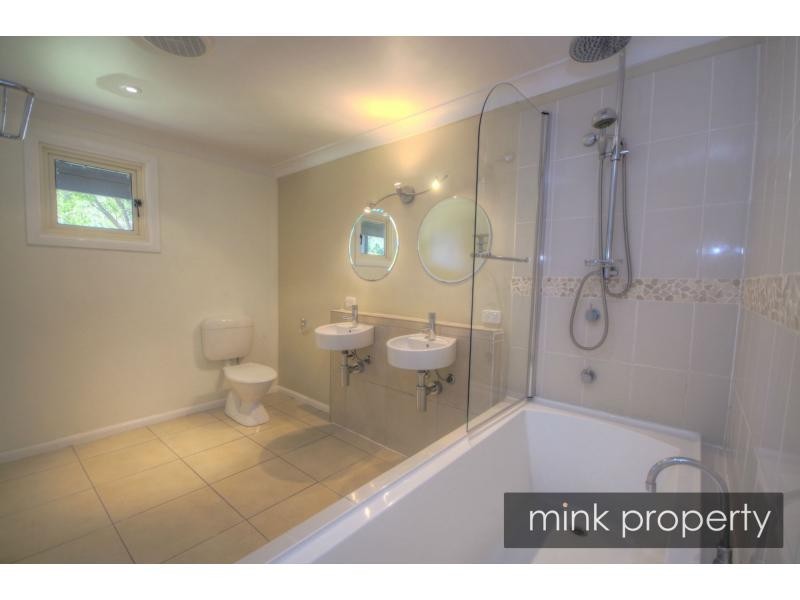 9 Nungo Street, Pacific Paradise QLD 4564