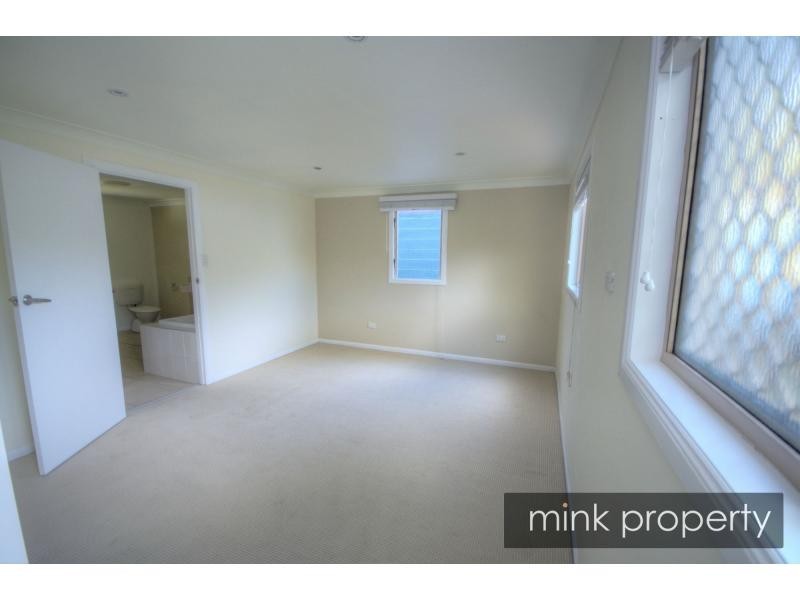 9 Nungo Street, Pacific Paradise QLD 4564