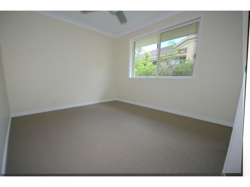 4 Maidenhair Drive, Woodgrove, Beerwah QLD 4519
