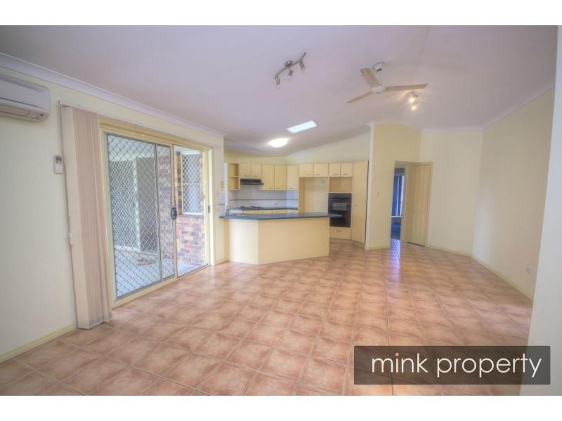 80 Mountain Ash Drive, Mountain Creek QLD 4557