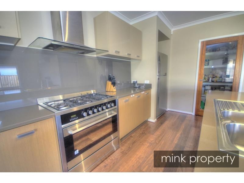 11 Yucca Court, BRIGHTWATER, Mountain Creek QLD 4557