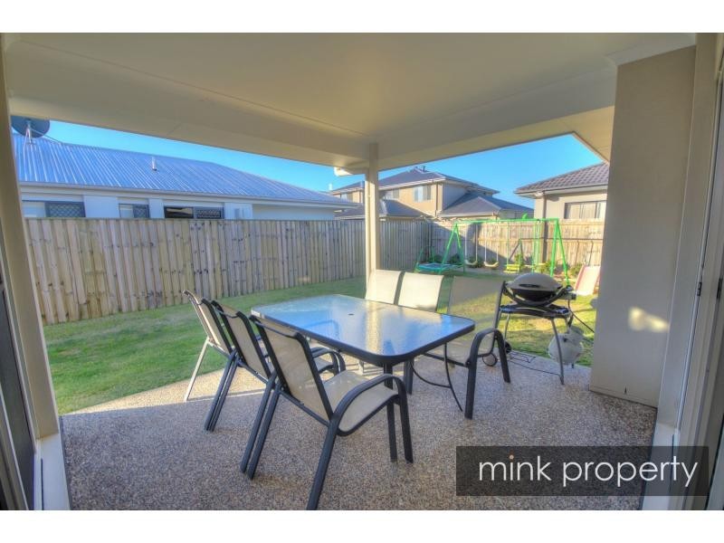 11 Yucca Court, BRIGHTWATER, Mountain Creek QLD 4557