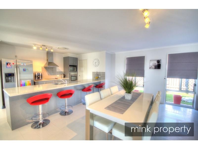 3 Flindersia Place, BRIGHTWATER, Mountain Creek QLD 4557