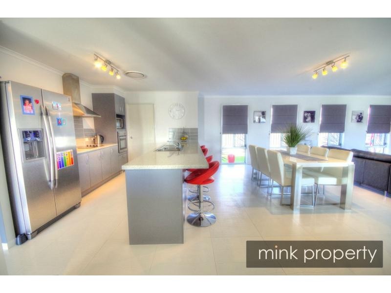 3 Flindersia Place, BRIGHTWATER, Mountain Creek QLD 4557