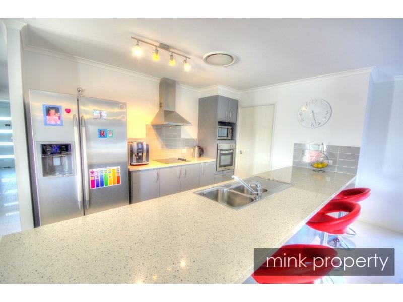 3 Flindersia Place, BRIGHTWATER, Mountain Creek QLD 4557