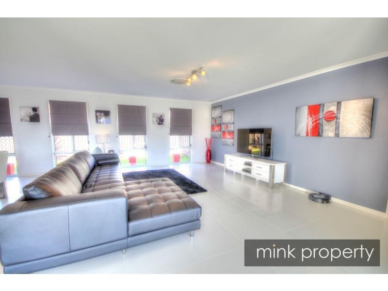 3 Flindersia Place, BRIGHTWATER, Mountain Creek QLD 4557