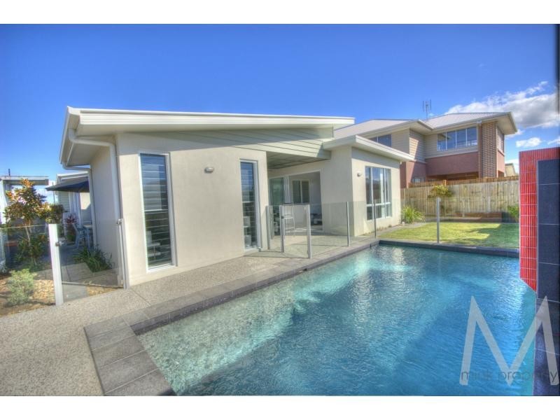 12 SWEEP COURT, BIRTINYA ISLAND, Birtinya QLD 4575