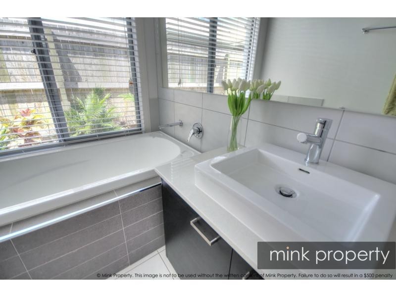 19 Galah Place, BRIGHTWATER, Mountain Creek QLD 4557