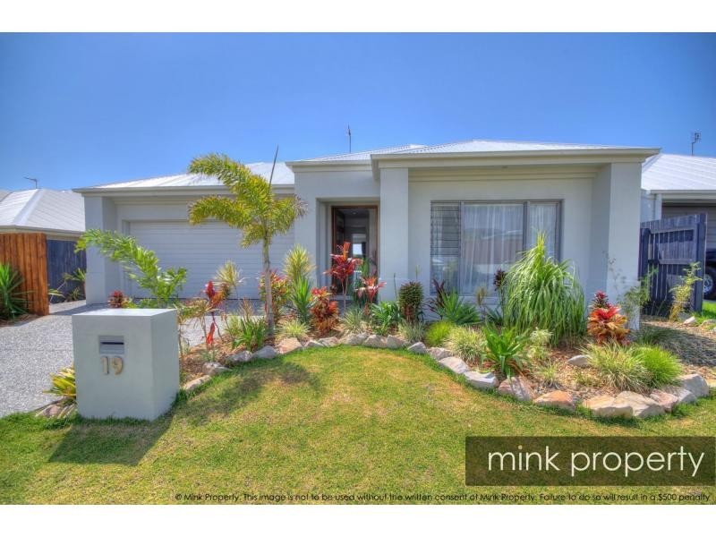19 Galah Place, BRIGHTWATER, Mountain Creek QLD 4557