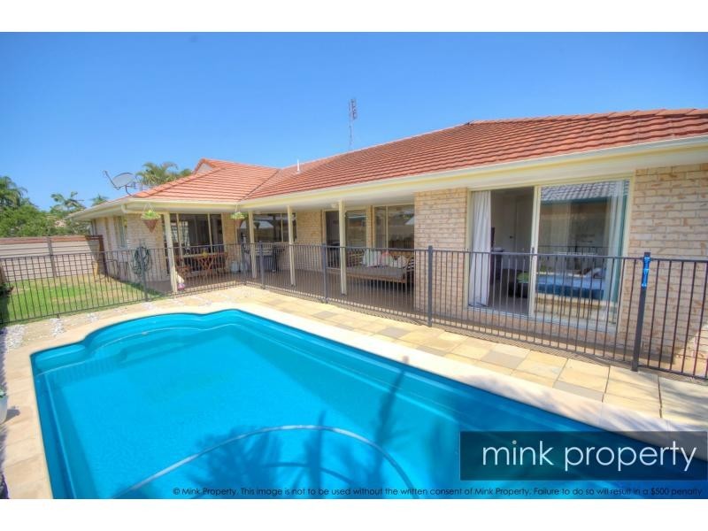 12 Fernleigh Crescent, Mountain Creek QLD 4557