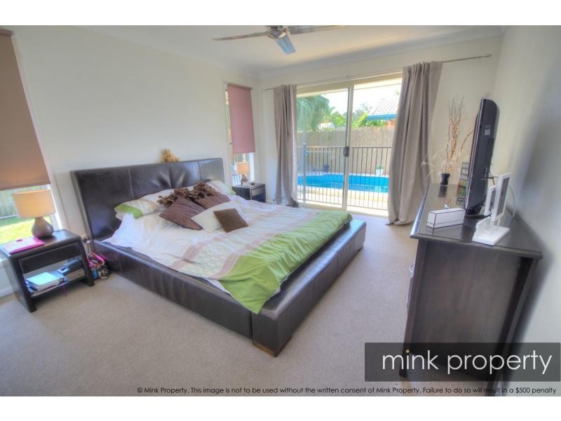 12 Fernleigh Crescent, Mountain Creek QLD 4557