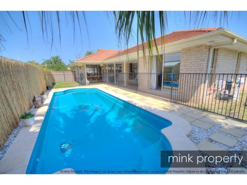 12 Fernleigh Crescent, Mountain Creek QLD 4557