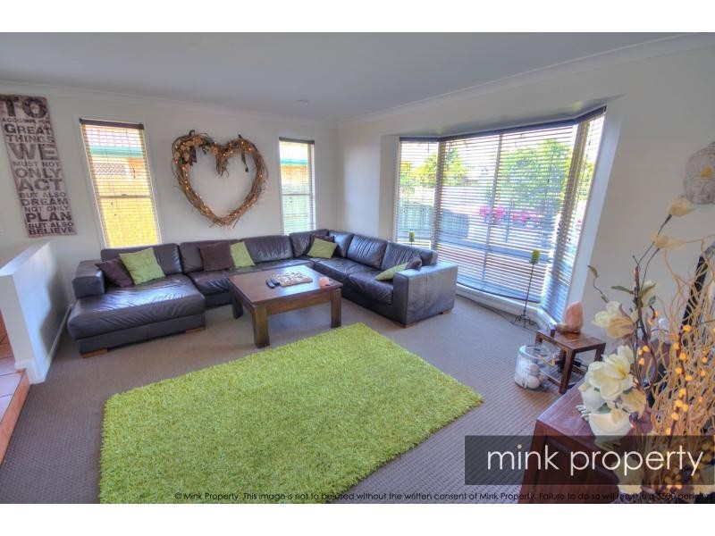 12 Fernleigh Crescent, Mountain Creek QLD 4557