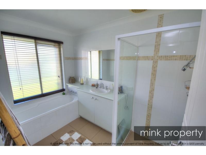 12 Fernleigh Crescent, Mountain Creek QLD 4557