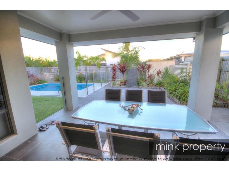 9 Myrtle Place, BRIGHTWATER, Mountain Creek QLD 4557