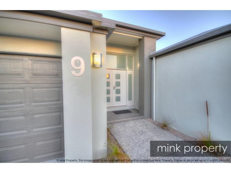 9 Myrtle Place, BRIGHTWATER, Mountain Creek QLD 4557