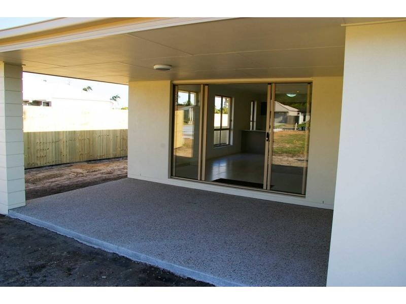 5 Warrego Street, Bellflower Estate, Sippy Downs QLD 4556