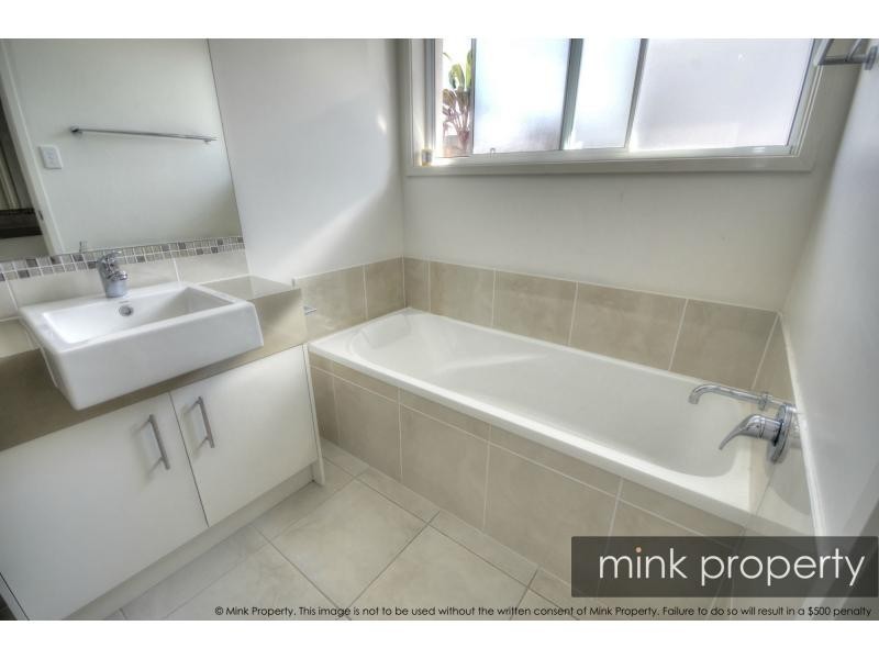 1 MYRTLE Place, BRIGHTWATER, Mountain Creek QLD 4557