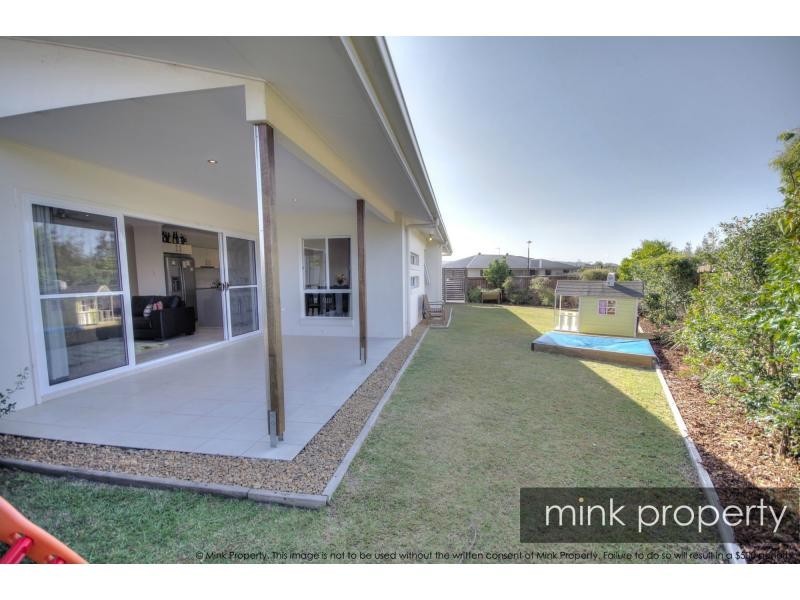 1 MYRTLE Place, BRIGHTWATER, Mountain Creek QLD 4557