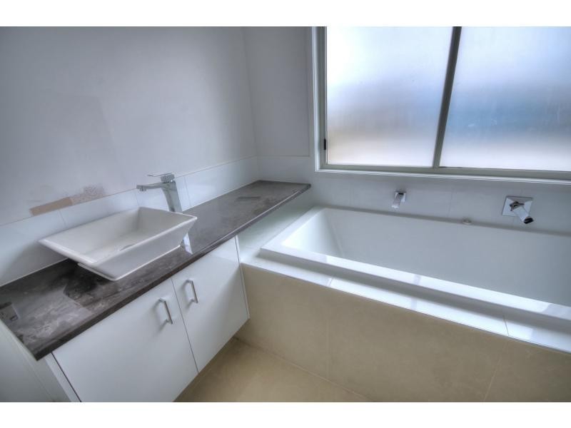 73 Foxtail Circuit, BRIGHTWATER, Mountain Creek QLD 4557