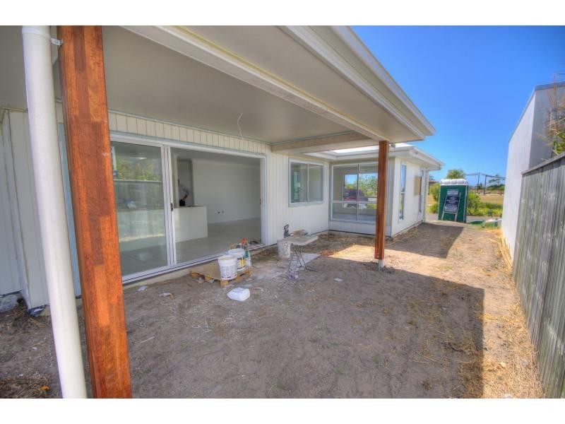 9 Genoa Circuit, BIRTINYA ISLAND, Birtinya QLD 4575