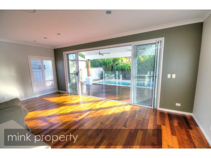 14 JERSEY Place, Kawana Island QLD 4575