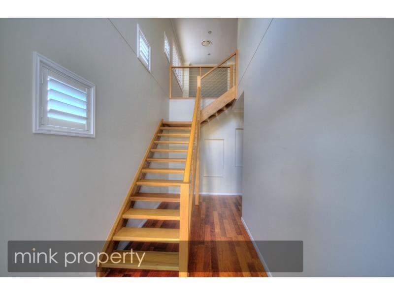 14 JERSEY Place, Kawana Island QLD 4575