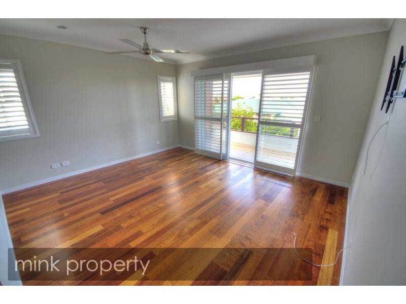 14 JERSEY Place, Kawana Island QLD 4575