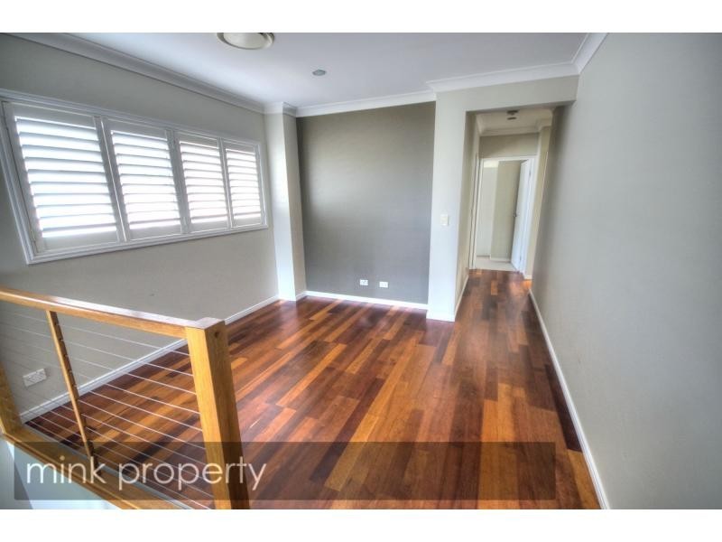 14 JERSEY Place, Kawana Island QLD 4575