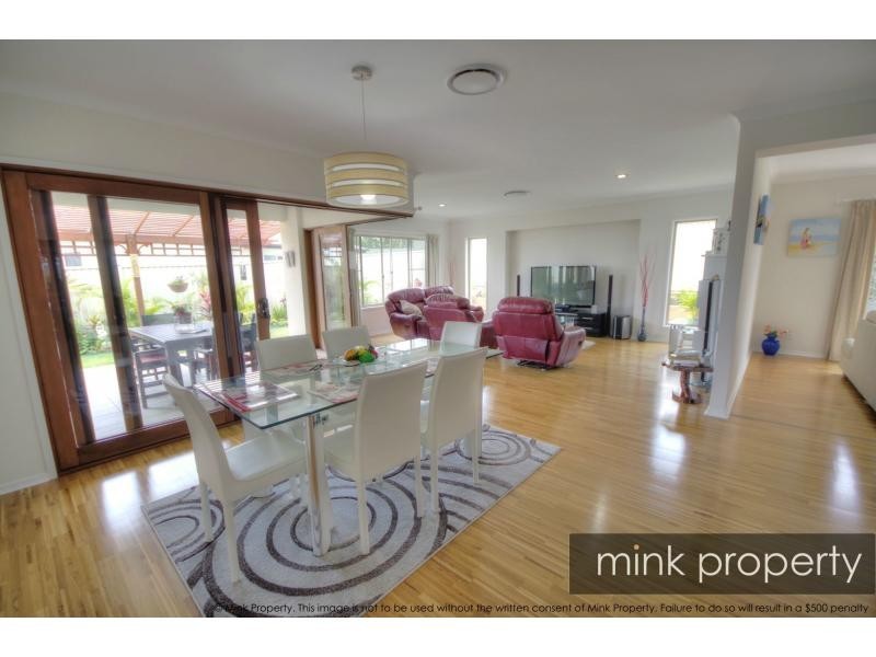 25 Galah Place, BRIGHTWATER, Mountain Creek QLD 4557