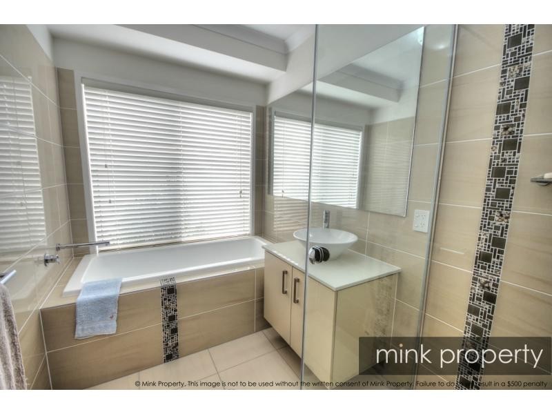 25 Galah Place, BRIGHTWATER, Mountain Creek QLD 4557