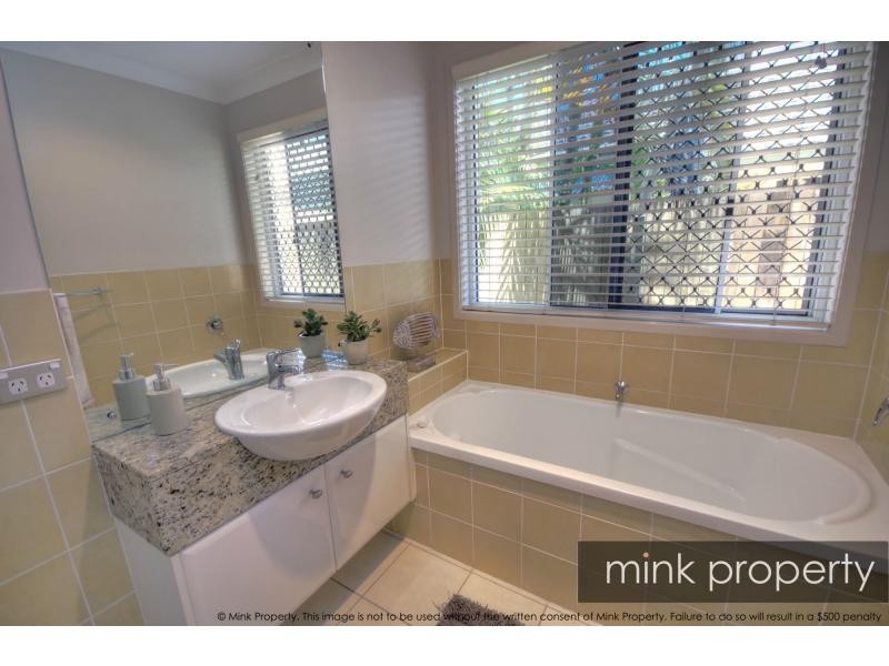 3 Sardinia Place, Kawana Island QLD 4575