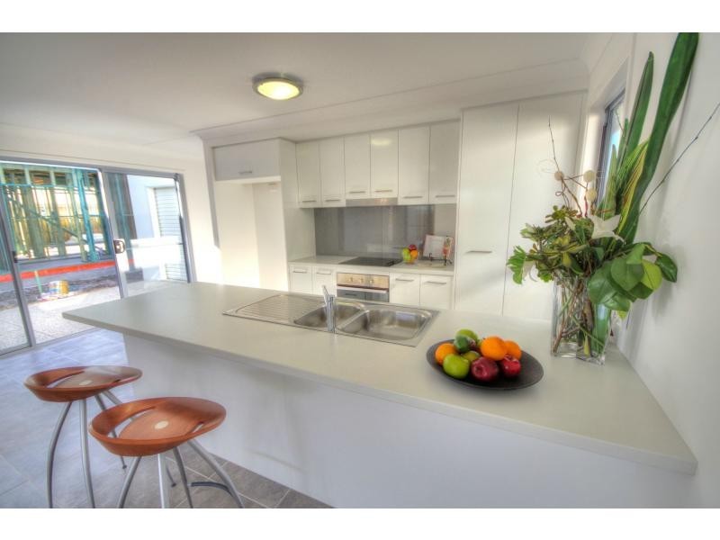 24 Carlisle Circuit, BRIGHTWATER, Mountain Creek QLD 4557