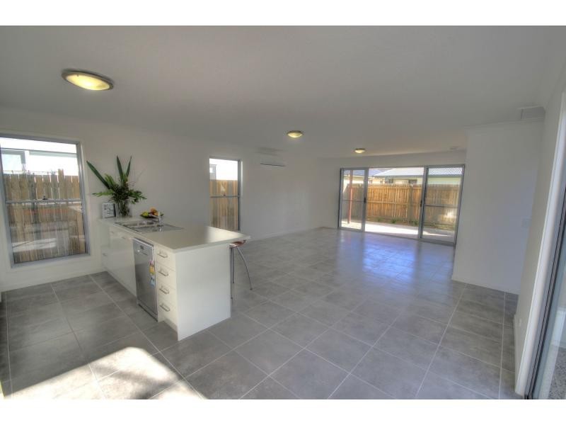24 Carlisle Circuit, BRIGHTWATER, Mountain Creek QLD 4557