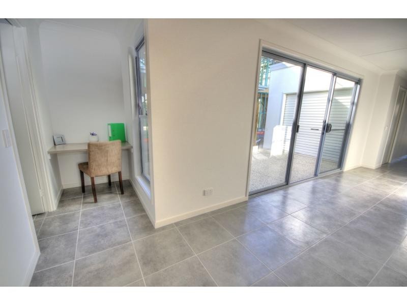 24 Carlisle Circuit, BRIGHTWATER, Mountain Creek QLD 4557
