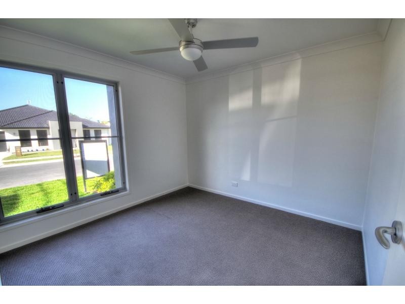 24 Carlisle Circuit, BRIGHTWATER, Mountain Creek QLD 4557