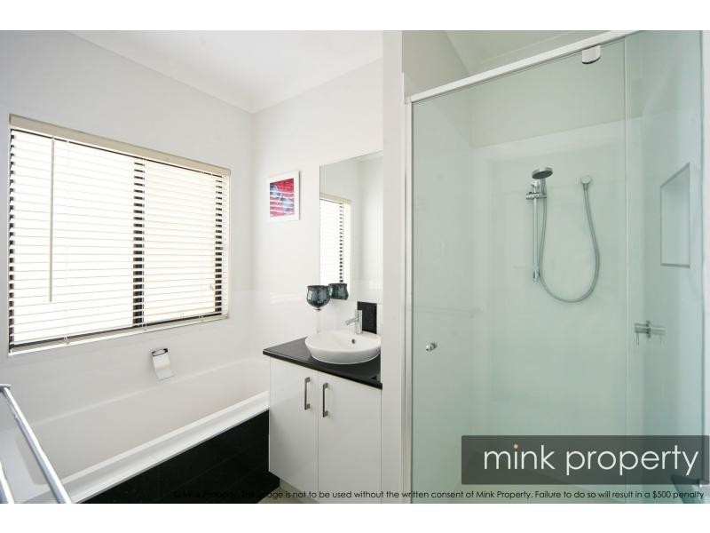 4 Blue Fin Circuit, BRIGHTWATER, Mountain Creek QLD 4557