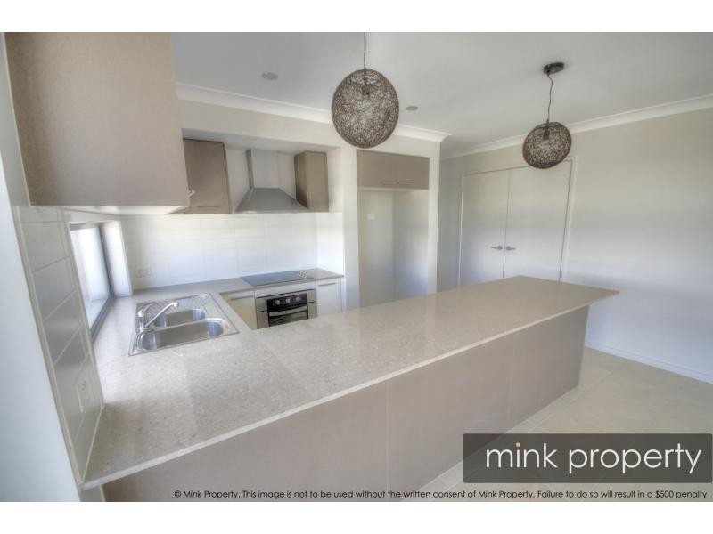 3 Bribie Place, BRIGHTWATER, Mountain Creek QLD 4557
