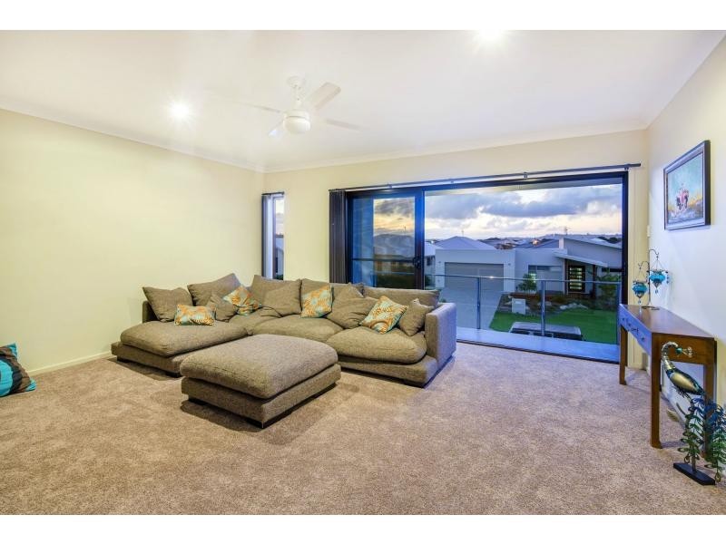 10 Blue Fin Circuit, BRIGHTWATER, Mountain Creek QLD 4557
