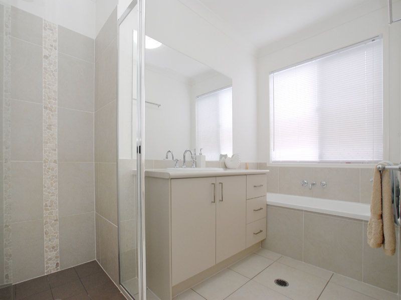 74 FROGMOUTH Circuit, BRIGHTWATER, Mountain Creek QLD 4557