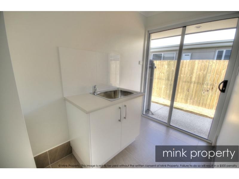 10 Bribie Place, BRIGHTWATER, Mountain Creek QLD 4557