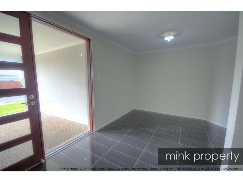 25 Amberjack Street, BRIGHTWATER, Mountain Creek QLD 4557